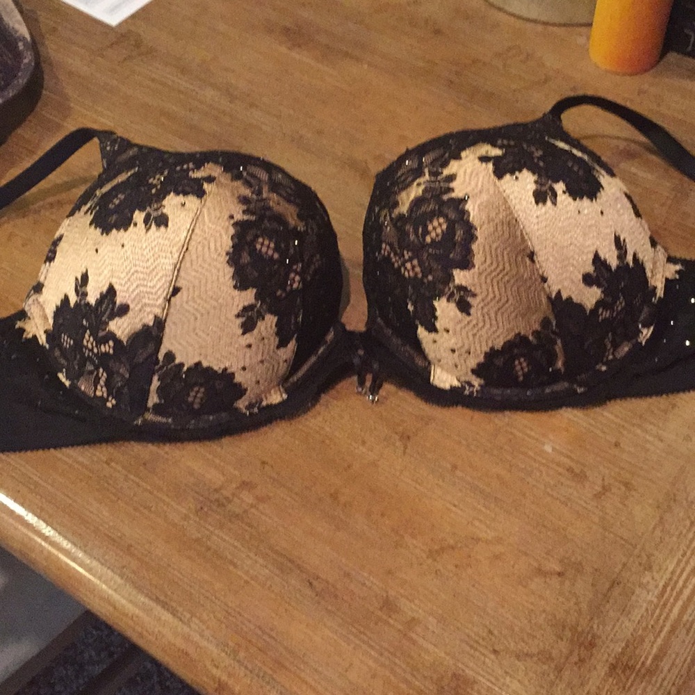 Black and Gold padded Victoria Secret Bra